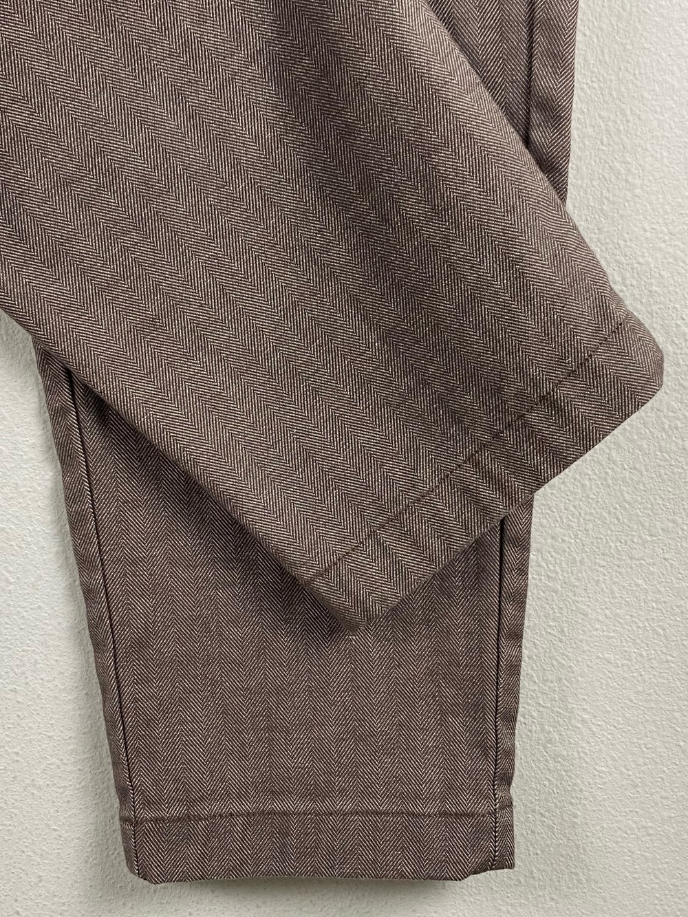 Bonobos The Off Duty Herringbone Chino/Jogger Pant | Elastic Waist, Drawcord - Picture 13 of 16